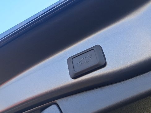 New 2025 Toyota RAV4 XLE image 12