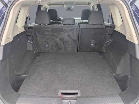 Used 2024 Nissan Rogue SV FWD image 12