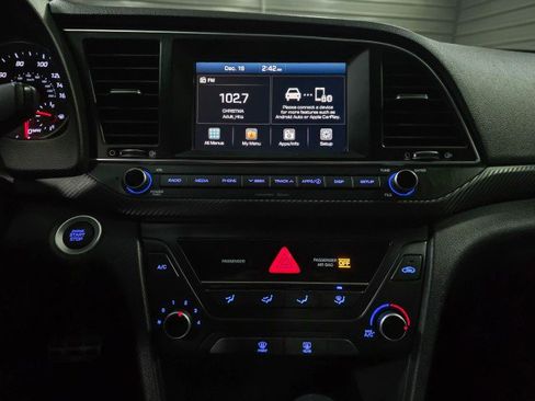 Used 2018 Hyundai Elantra Sport image 25