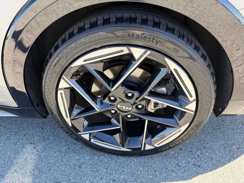 Used 2025 Kia K4 GT-Line w/ GT-Line Premium Package image 13