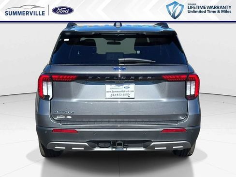 New 2026 Ford Explorer Active RWD image 5