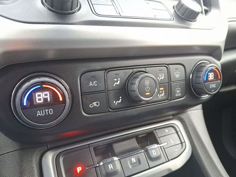 Used 2021 GMC Acadia SLE w/ Driver Convenience Package image 36