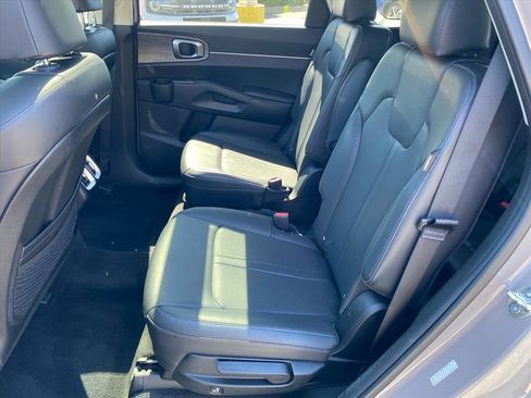 Certified 2025 Kia Sorento X-Line EX AWD/4WD image 25