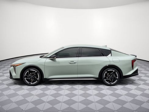 Used 2025 Kia K4 GT-Line FWD image 2