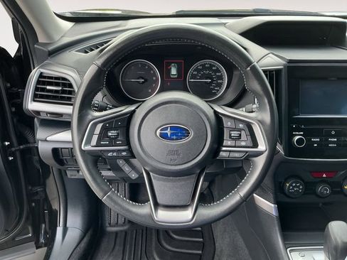 Used 2023 Subaru Forester Premium AWD/4WD image 9