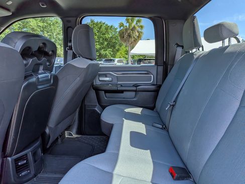 Used 2022 RAM 2500 Big Horn w/ Cold Weather Group image 14