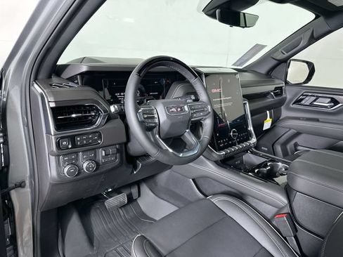 New 2026 GMC Yukon Elevation w/ Elevation Premium Package AWD/4WD image 11