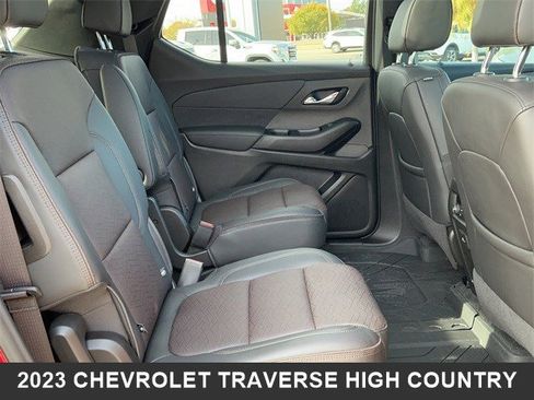 Used 2023 Chevrolet Traverse High Country image 19