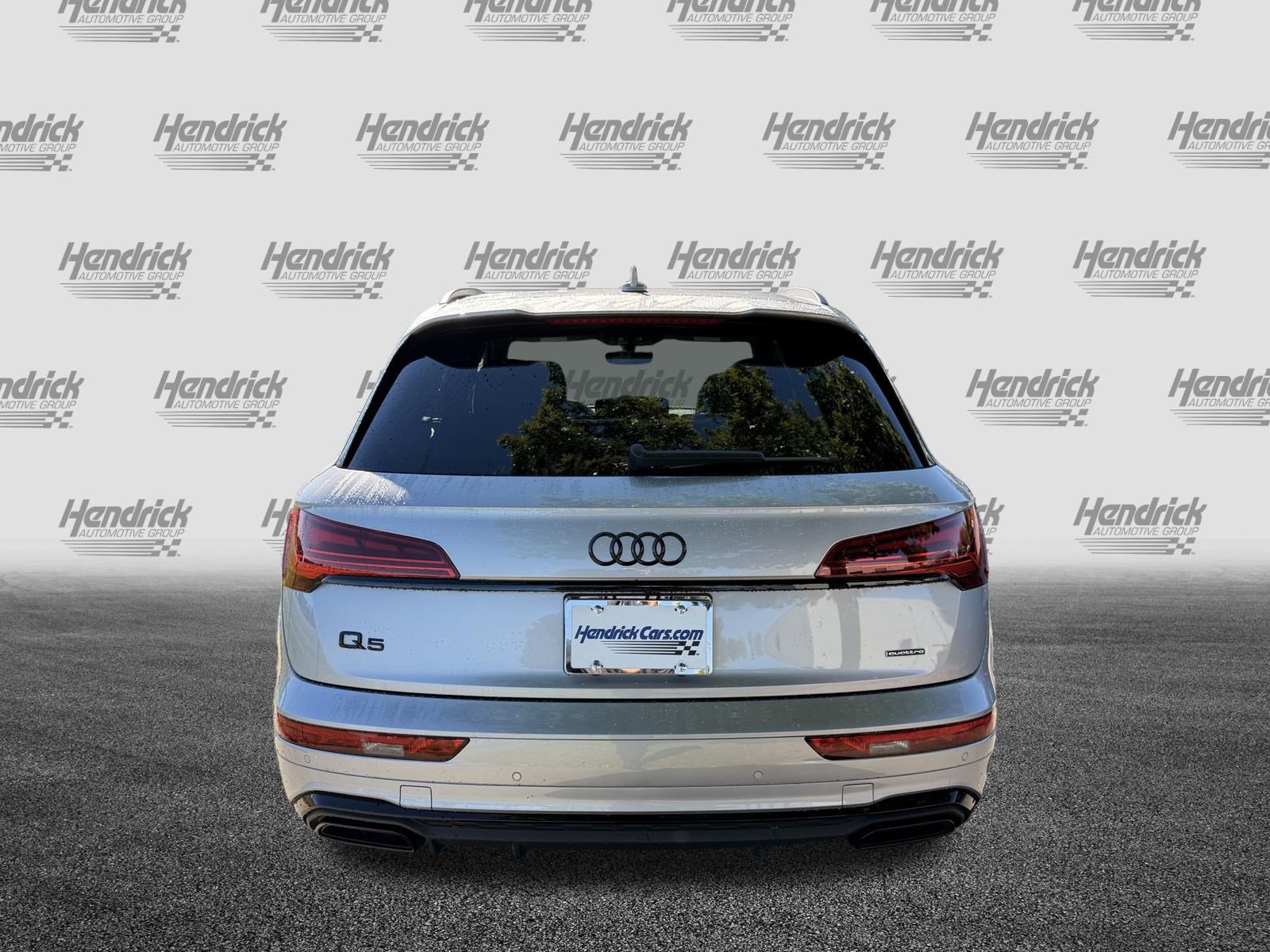 Certified 2025 Audi Q5 2.0T Premium w/ Convenience Plus Package AWD/4WD image 9