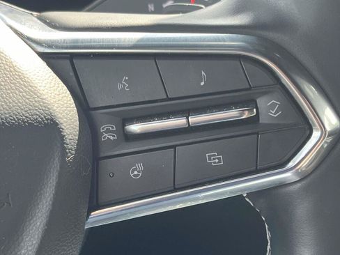 Used 2025 Chevrolet Traverse LT FWD image 31