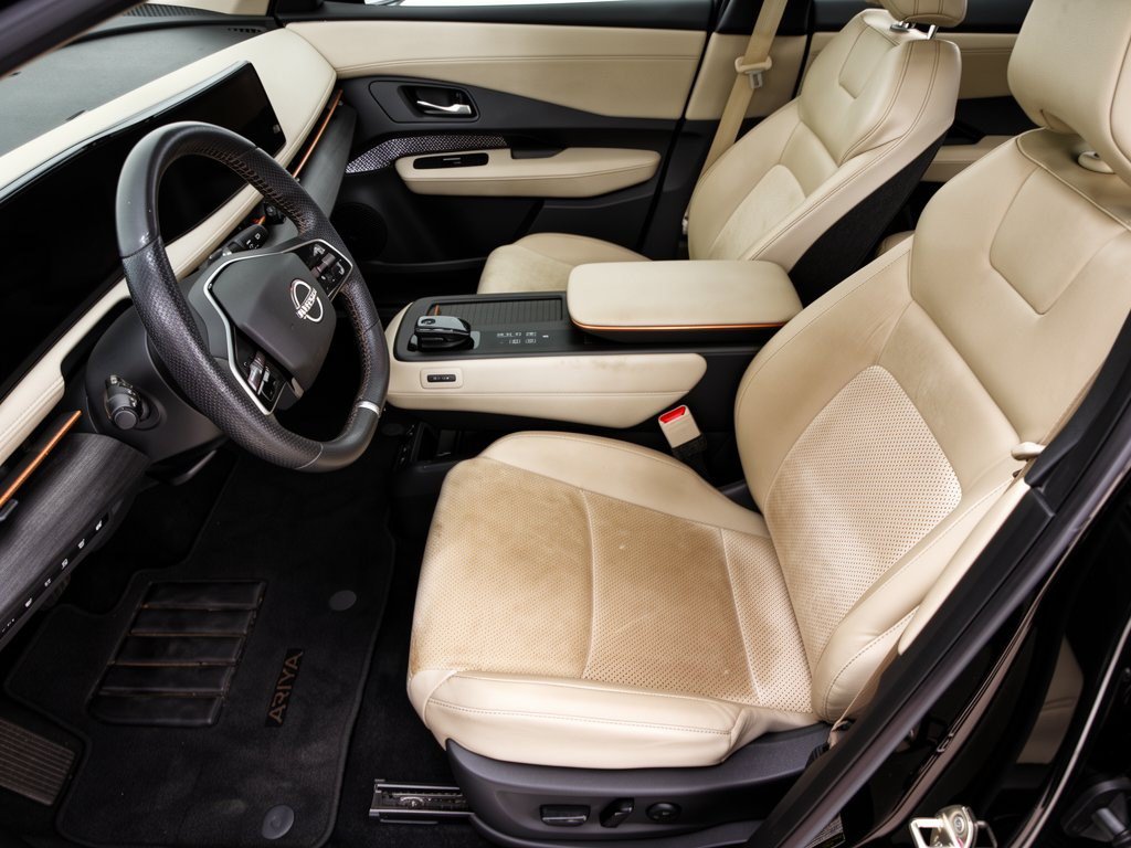 Used 2023 Nissan Ariya AWD image 5