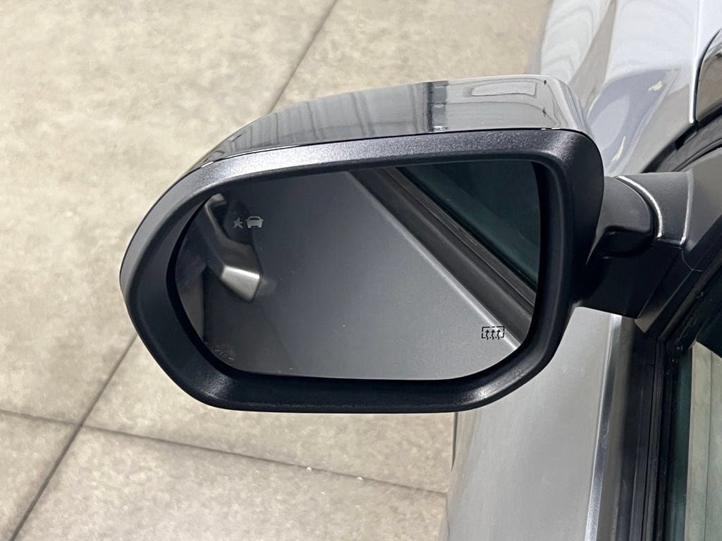 New 2027 GMC Terrain Elevation FWD image 14