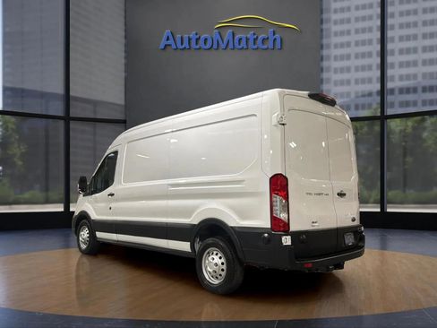 Used 2025 Ford Transit 250 148 Medium Roof Extended AWD w/ Load Area Protection Package image 9