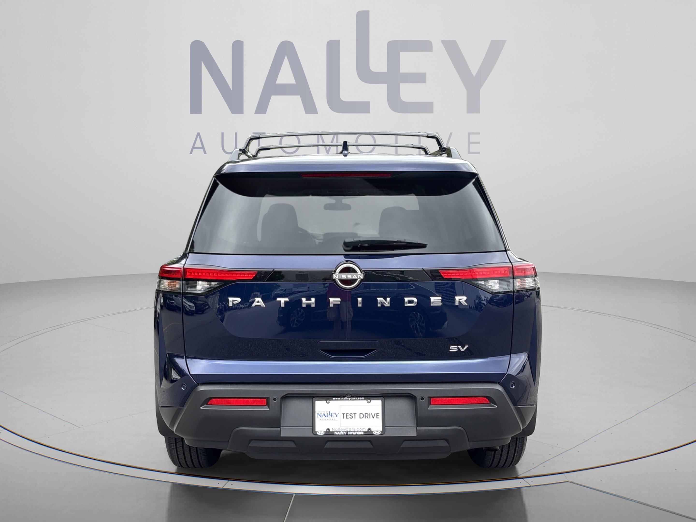 Used 2022 Nissan Pathfinder SV FWD image 4