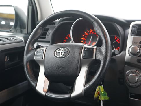 Used 2011 Toyota 4Runner SR5 w/ Premium Pkg w/Leather AWD/4WD image 15