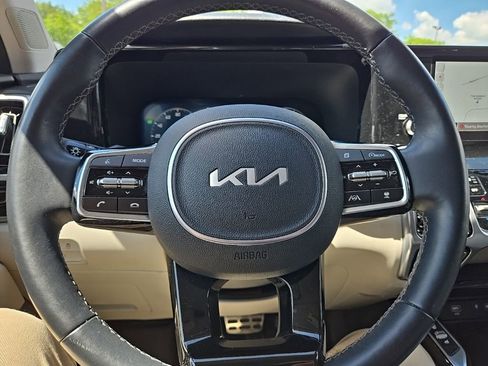 Certified 2023 Kia Sorento SX Prestige AWD/4WD image 12