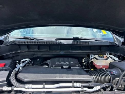 Used 2022 Chevrolet Silverado 1500 LT AWD/4WD image 34