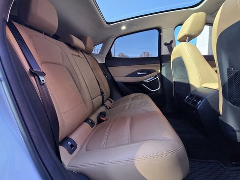Used 2021 Jaguar E-PACE SE image 21