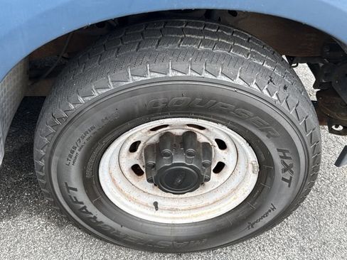 Used 2002 Ford F350 XL image 4