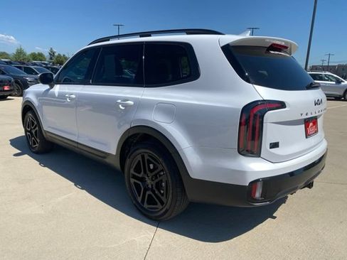 Used 2025 Kia Telluride EX X-Line AWD/4WD image 3