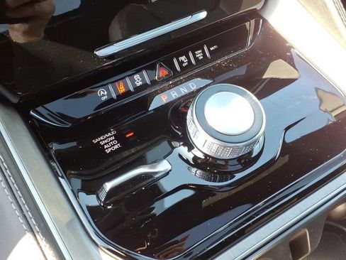 New 2026 Jeep Grand Wagoneer Limited AWD/4WD image 19