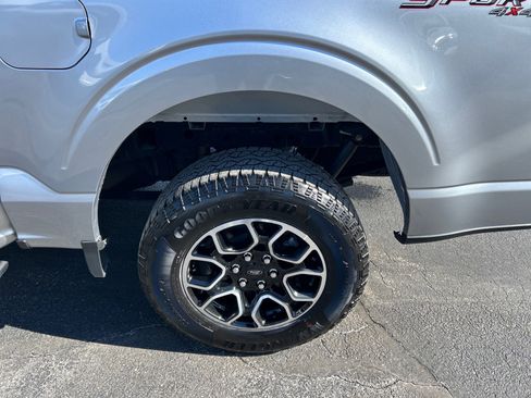 Certified 2022 Ford F150 XLT w/ Equipment Group 302A High image 30