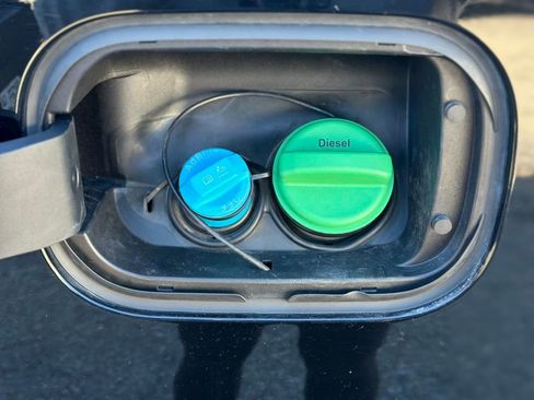 Used 2022 Chevrolet Silverado 3500 High Country w/ Z71 Off-Road Package image 26