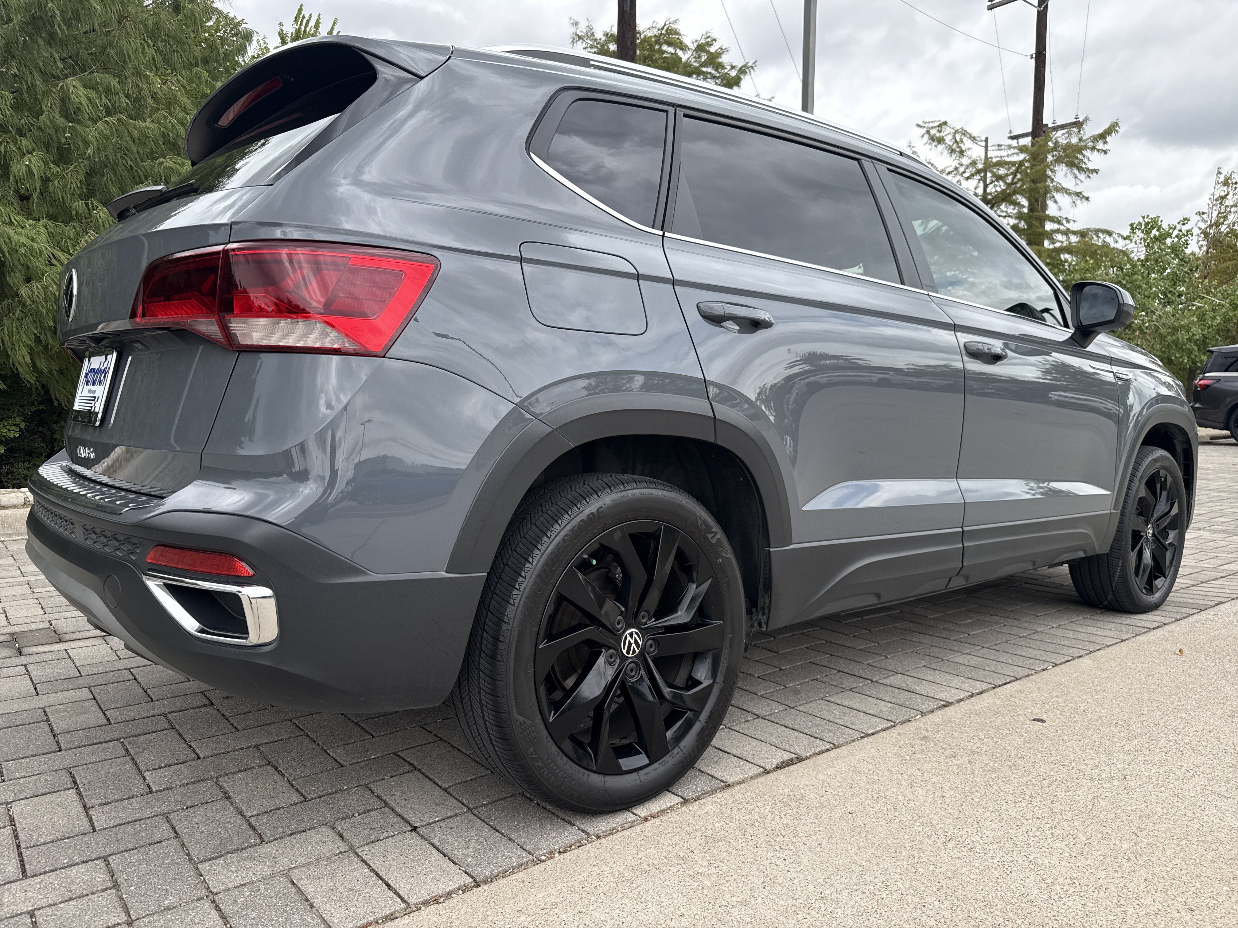 Certified 2023 Volkswagen Taos SE w/ Panoramic Sunroof Package FWD image 9