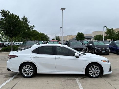 Used 2023 Toyota Camry LE FWD image 5