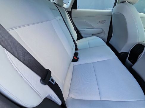 Certified 2025 Hyundai Kona SE FWD image 17