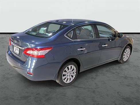 Used 2015 Nissan Sentra SV image 4