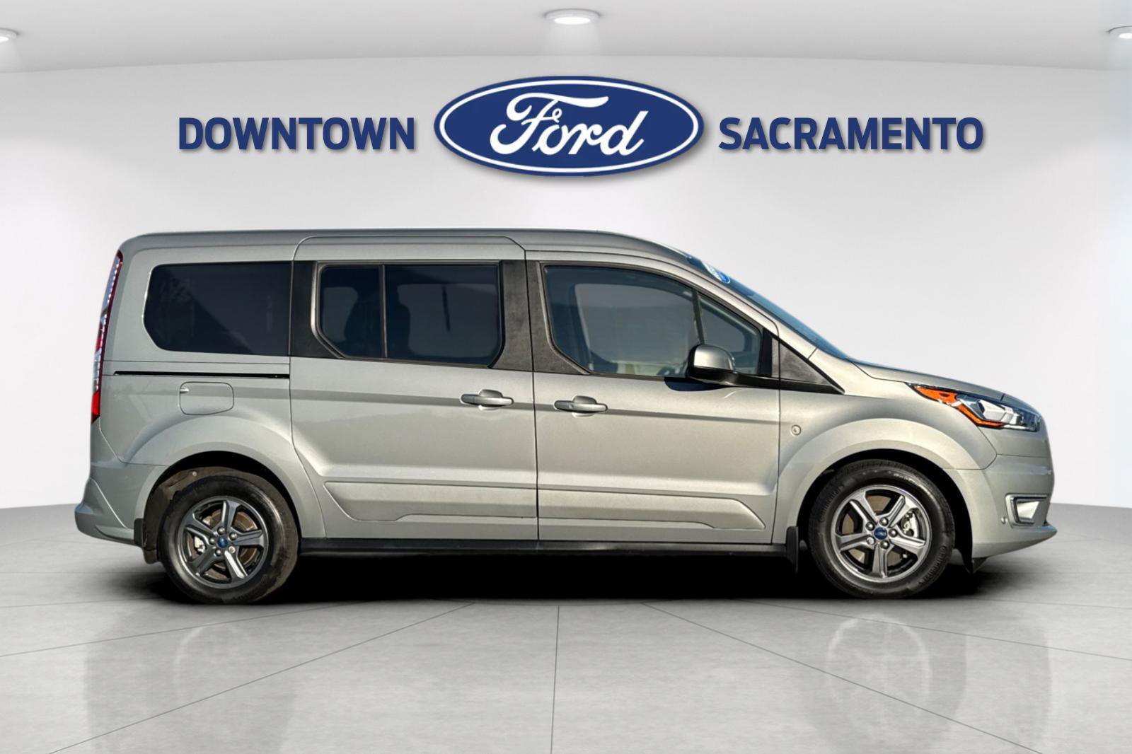 Used 2023 Ford Transit Connect Titanium FWD image 8