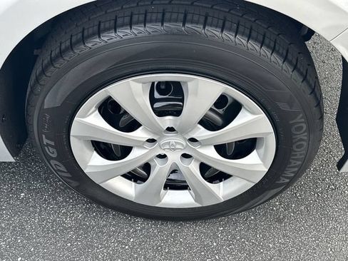 Used 2026 Toyota Corolla LE FWD image 24