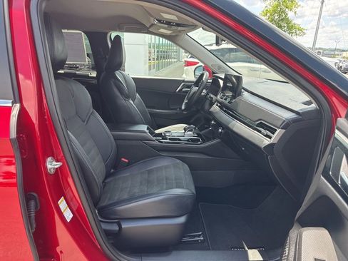 Used 2025 Mitsubishi Outlander SE AWD/4WD image 15