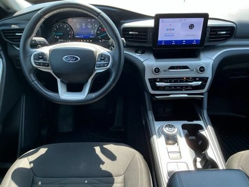 Used 2021 Ford Explorer XLT w/ Class III Trailer Tow Package RWD image 11