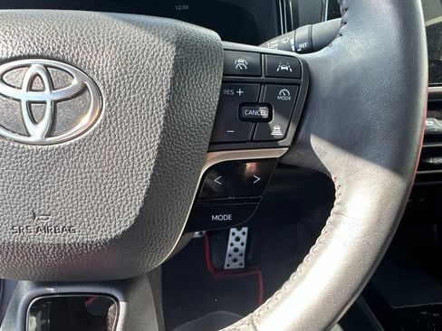 Used 2025 Toyota Camry XSE FWD image 7