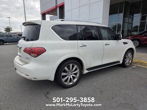 Used 2014 INFINITI QX80 4WD w/ Deluxe Touring Package image 5