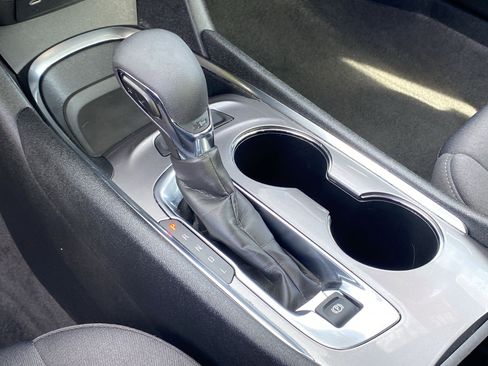 Used 2023 Chevrolet Malibu LT image 19