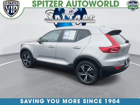 Used 2023 Volvo XC40 B5 Core w/ Convenience Package AWD/4WD image 8