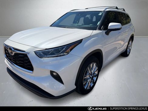 Used 2021 Toyota Highlander Limited image 5