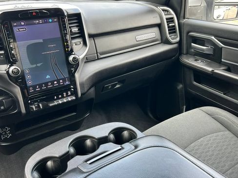 Used 2025 RAM 2500 Big Horn AWD/4WD image 36