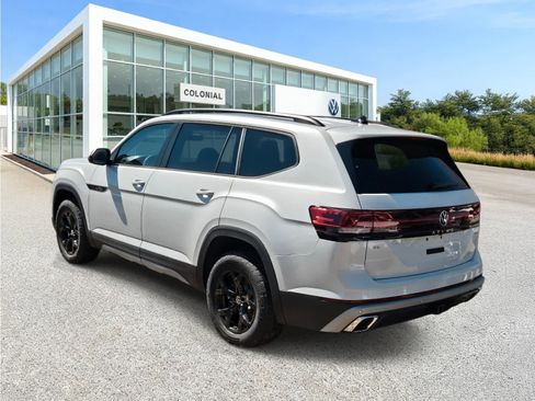 New 2026 Volkswagen Atlas Peak Edition AWD/4WD image 7