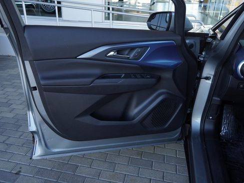 New 2025 Chevrolet Equinox EV LT image 14