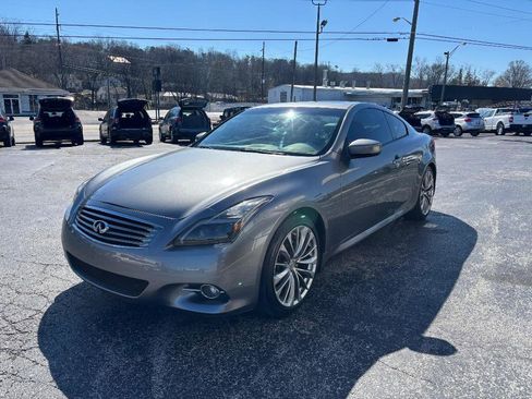 Used 2012 INFINITI G37 Journey w/ Premium Pkg image 9