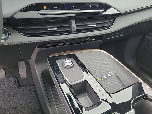 New 2026 Buick Enclave Avenir w/ Super Cruise Package image 28