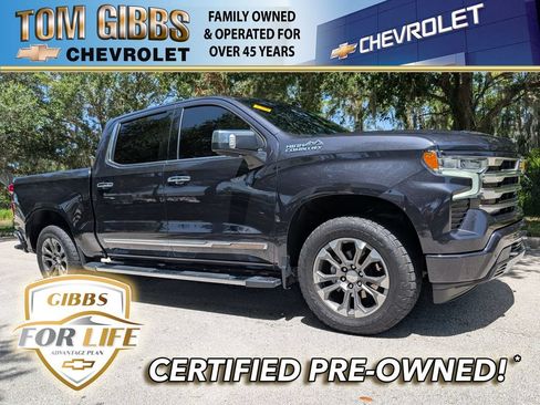 Used 2022 Chevrolet Silverado 1500 High Country w/ Technology Package AWD/4WD image 1