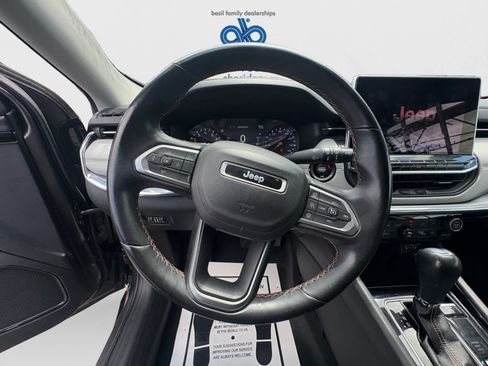 Used 2022 Jeep Compass Limited AWD/4WD image 14