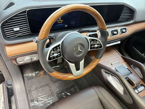 Used 2020 Mercedes-Benz GLS 580 4MATIC image 3