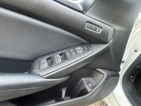 Used 2018 Honda Accord EX-L image 21