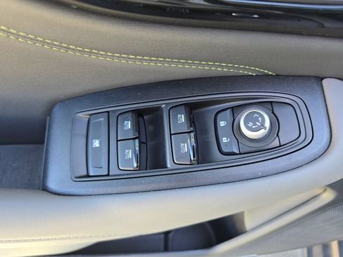 Used 2025 Subaru Outback Onyx Edition AWD/4WD image 31